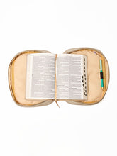 Load image into Gallery viewer, Bible Cover Champagne