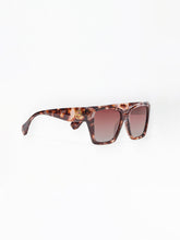 Load image into Gallery viewer, Mary Square Sunglasses