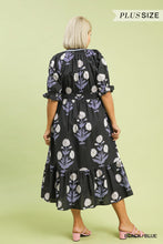 Load image into Gallery viewer, Tea at Two Dress
