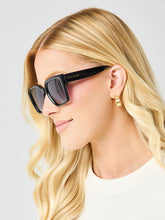 Load image into Gallery viewer, Mary Square Sunglasses
