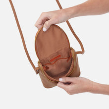 Load image into Gallery viewer, Fern Crossbody, Warm Honey
