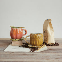 Load image into Gallery viewer, Stoneware Acorn Mug W Leaf
