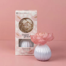 Load image into Gallery viewer, Bridgewater Sweet Grace Flower Diffuser
