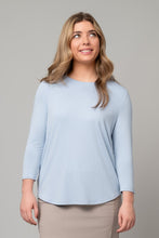 Load image into Gallery viewer, Essential Crepe 3/4 Sleeve Tee
