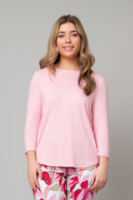 Load image into Gallery viewer, Essential Crepe 3/4 Sleeve Tee
