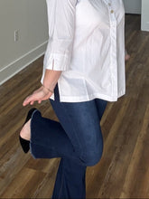 Load image into Gallery viewer, Dark Wash Jeans

