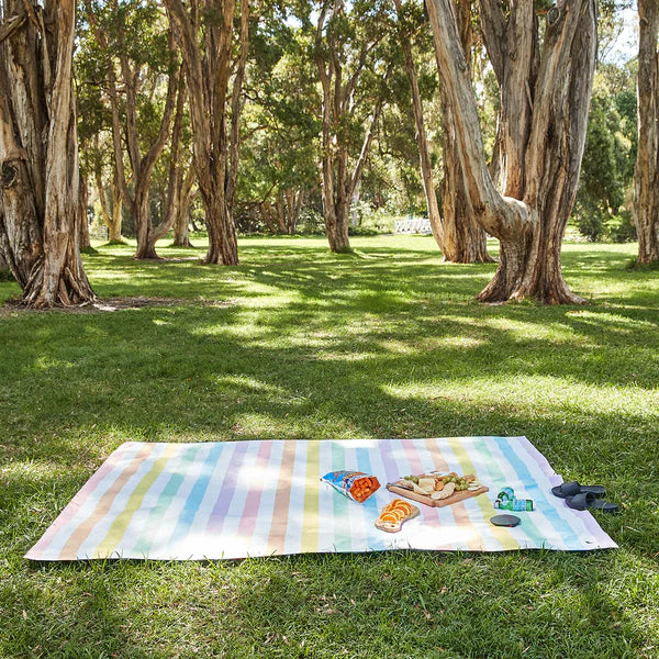 Dock & Bay Picnic Blanket, Large Unicorn Waves