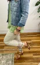 Load image into Gallery viewer, Fray Ankle Embroidered Jeans
