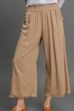 Load image into Gallery viewer, Frayed Hem Wide Leg Pants
