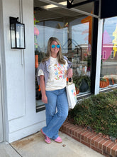 Load image into Gallery viewer, Pray Big Tee
