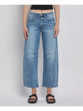 Load image into Gallery viewer, Dart Barrel Leg Jean By Vervet
