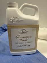 Load image into Gallery viewer, Tyler Glamorous Wash, 32 oz
